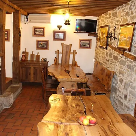 The Old Pensiune 2*