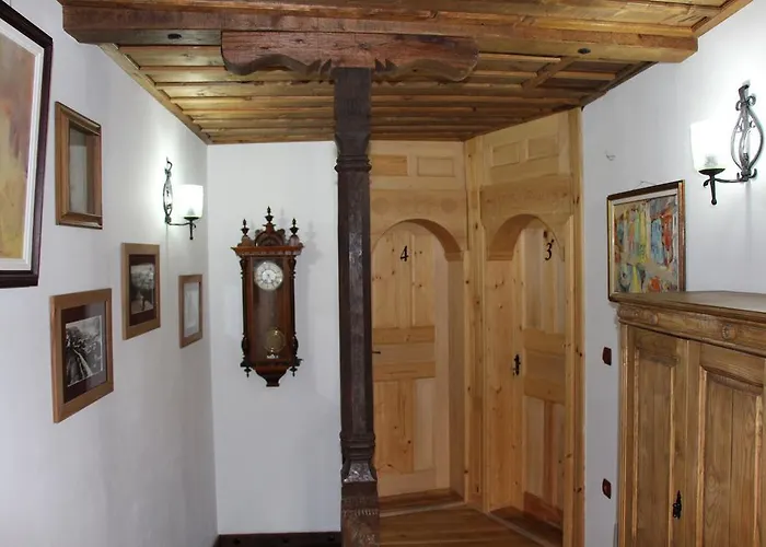 Къща за гости къща за гости стариятъ ловечъ 2*